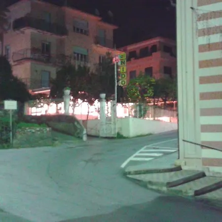 Pensjonat Soggiorno Al Nido Varazze